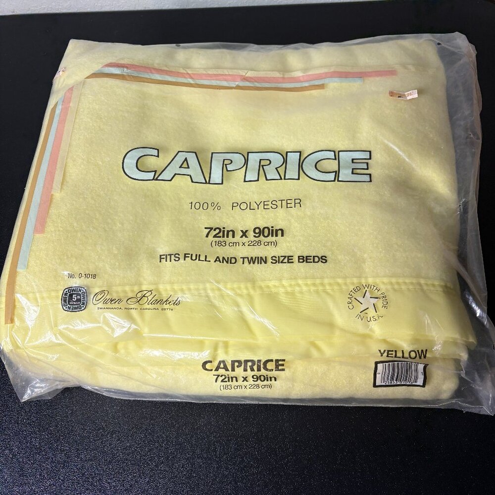 Vintage Caprice Banket NIB YELLOW 72 X 90 in.